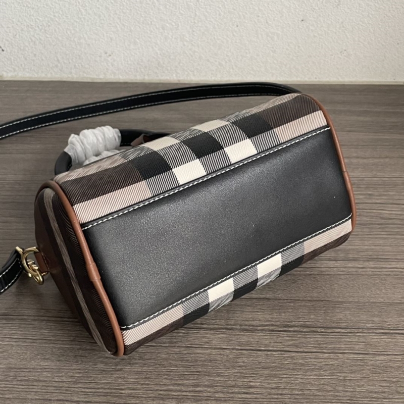 Bv*b*rry speedy bags